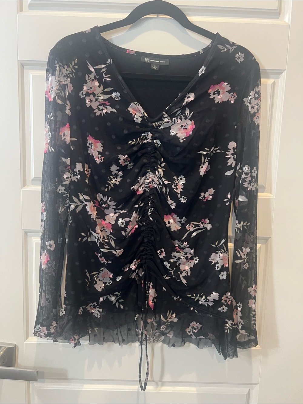 INC Women’s Black Floral Ruched Long-Sleeve Top